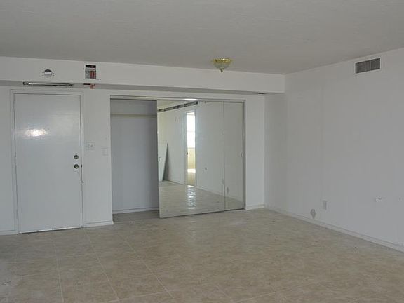 5th image of 101 S Gulfstream Ave Unit 12K