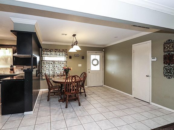 5th image of 14668 S Elwood Ave