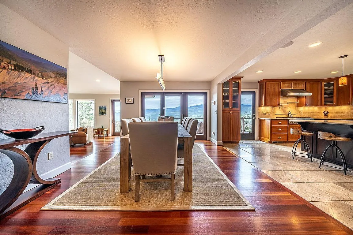1845 Dragonfly Ln photo 1