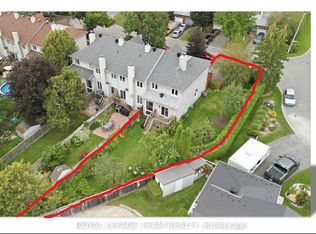 66 Armadale Cres, Ottawa, ON K2J 3Z3