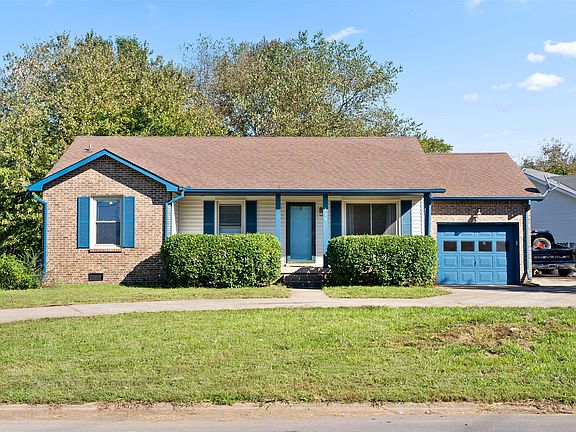 2nd image of 844 Iris Ln