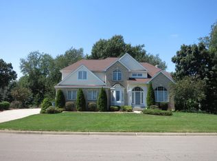 9698 Claires Ct, Portage, MI 49002