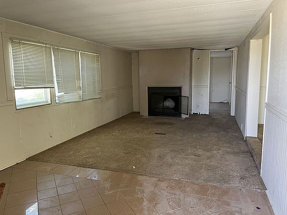 2nd image of 96 Robin Rd #96ROBI