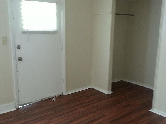 4th image of 1827 Cleveland Ave