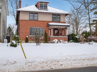 53 Benson Ave, Peterborough, ON K9H 5X7