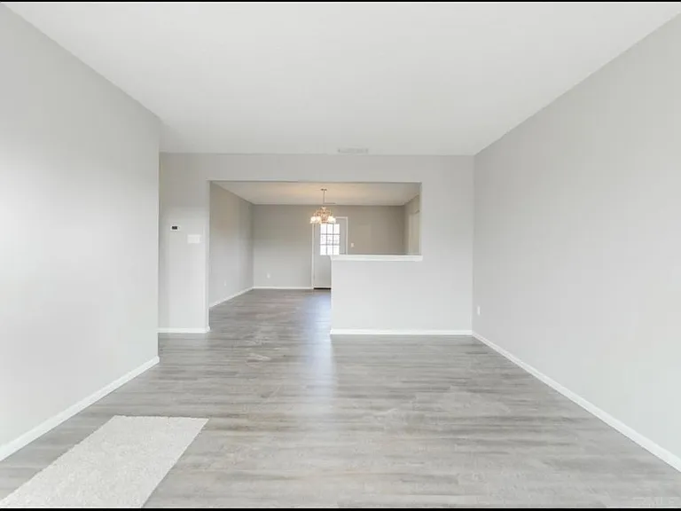 7423 Leswood Ct — Photo 5