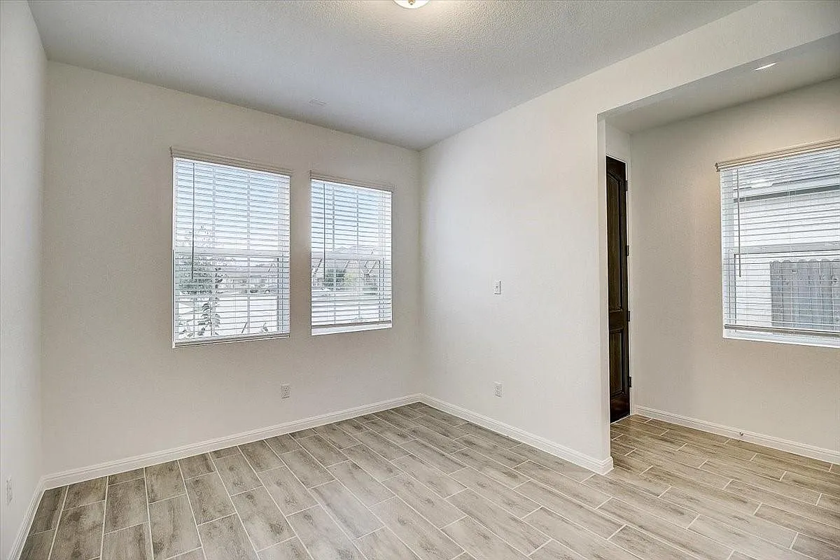 3 bed, 2.0 bath, 1790 sqft, $2,250 — Photo 3