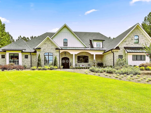 129 Fairway Run, Forsyth, GA 31029