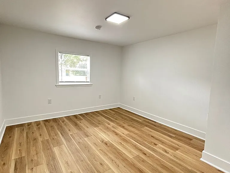 206 King Rd — Photo 8