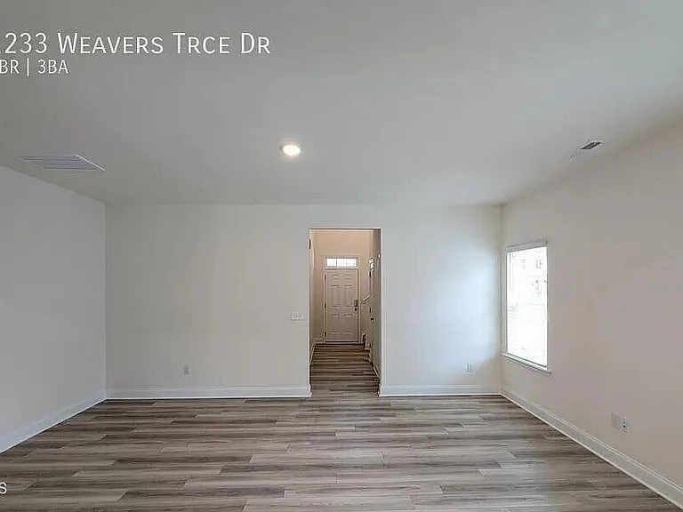 1233 Weavers Trace Dr — Photo 4