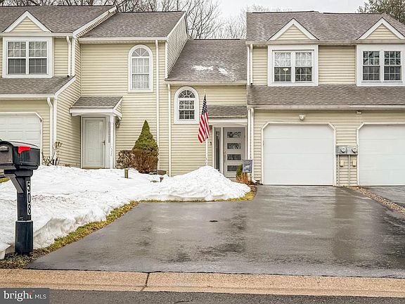 2nd image of 508 Ashton Cir