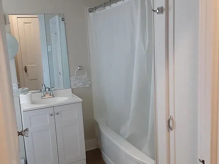 704 W Market St #3 — Photo 9