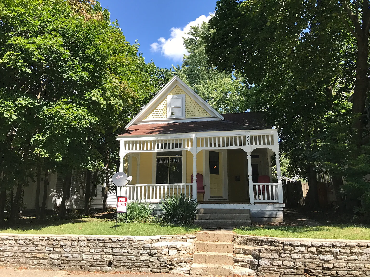 207 N 20th St photo 1