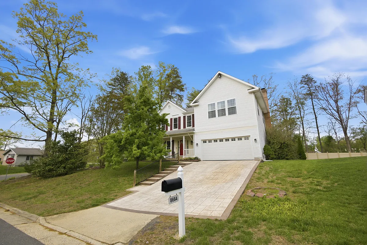Building Photo - 8664 Pohick Forest Ct