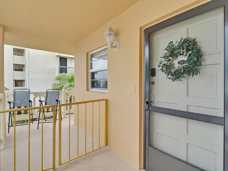 308 Golfview Rd #201 — Photo 20
