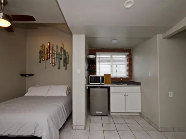 3626 E Hardy Dr #B, Tucson, AZ 85716