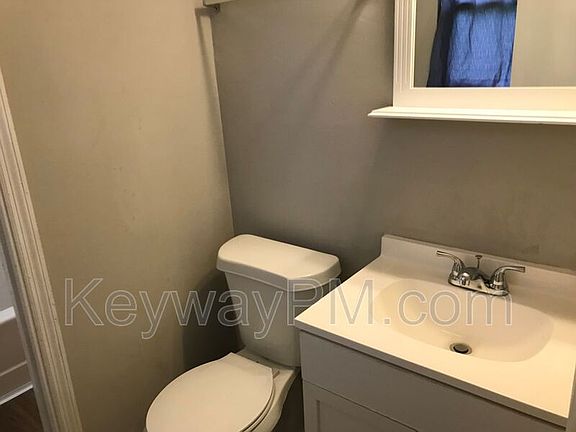 5th image of 3715 Beacon Hill Dr