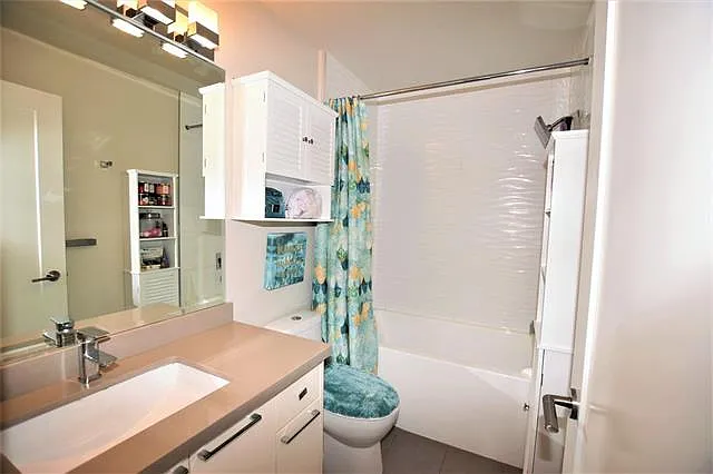19228 64th Ave #404 — Photo 9