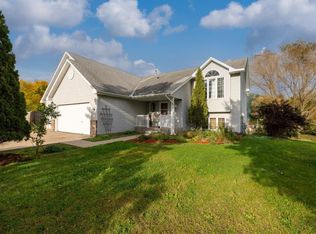 3609 Marsh St, Saint Bonifacius, MN 55375