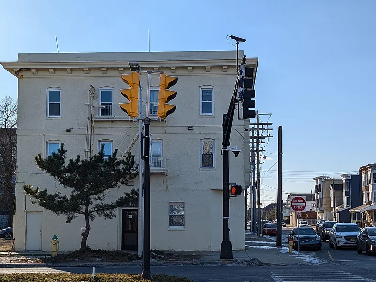 46 N Connecticut Ave — Photo 25