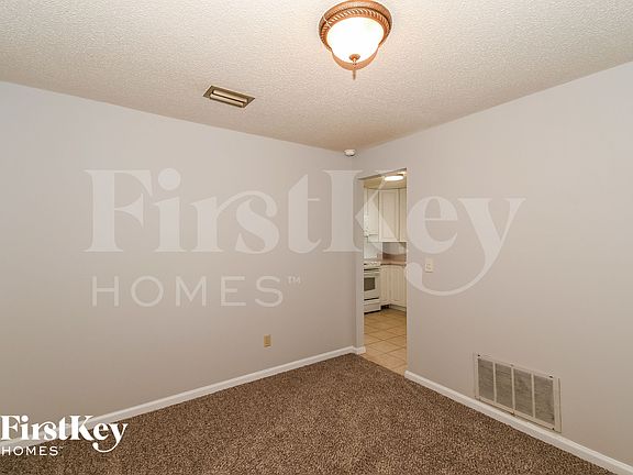 3rd image of 8102 Birds Foot Ln