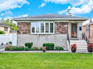 8201 W Park Ave, Niles, IL 60714