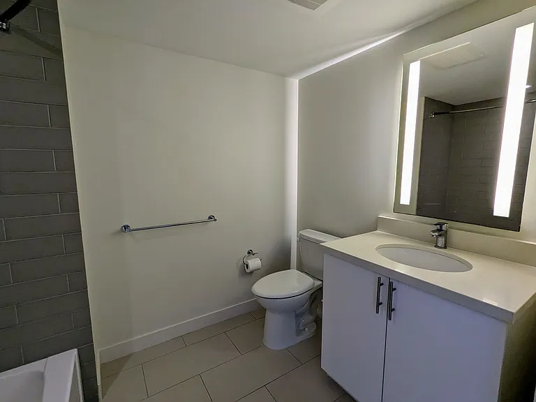 888 Kapiolani Blvd #811 — Photo 8
