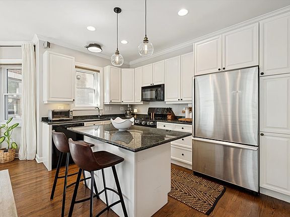 3rd image of 3448 N Ashland Ave APT 2S