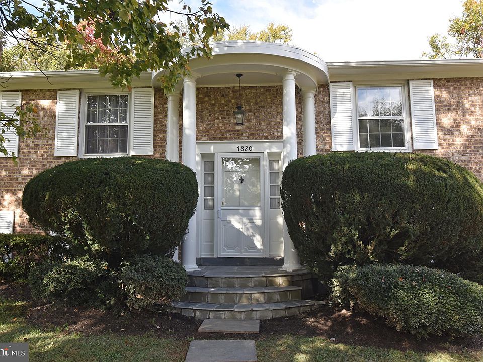 1st image of 7820 Birnam Wood Dr
