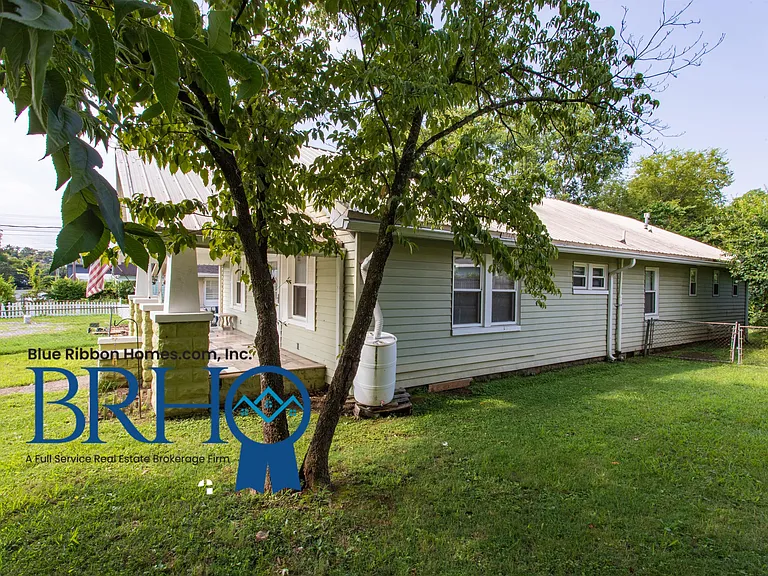 605 Victory St — Photo 6