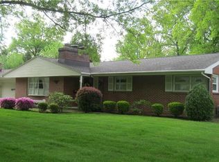 6 E Hazelcroft Ave, New Castle, PA 16105