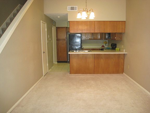 5th image of 3636 Greenacres Dr 96