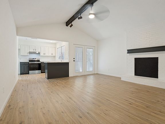 4th image of 502 Brian Dr