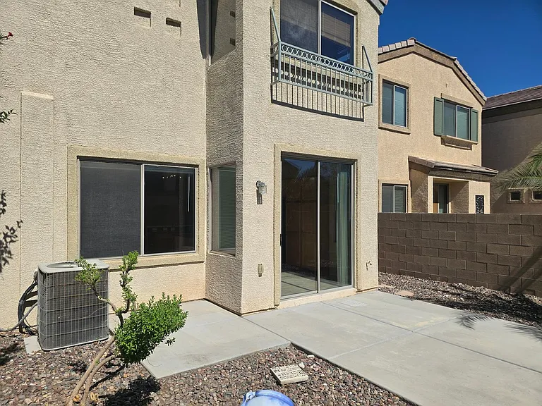 8300 Apple Spice St — Photo 24