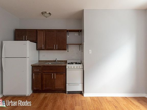 4th image of 4756 N Maplewood Ave #Ua111