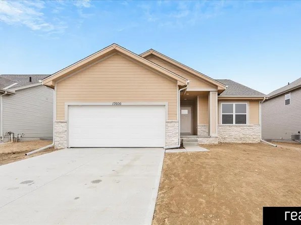 17606 Hanover St, Bennington, NE 68007