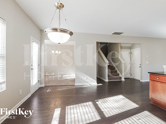 5th image of 519 Rook Rd