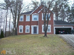 965 Walnut Creek Dr, Lilburn, GA 30047