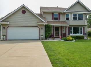 5841 Meadows Dr N, Racine, WI 53402