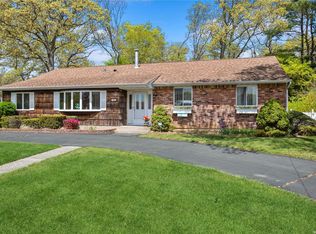 193 Norwood Ave, Port Jefferson Station, NY 11776