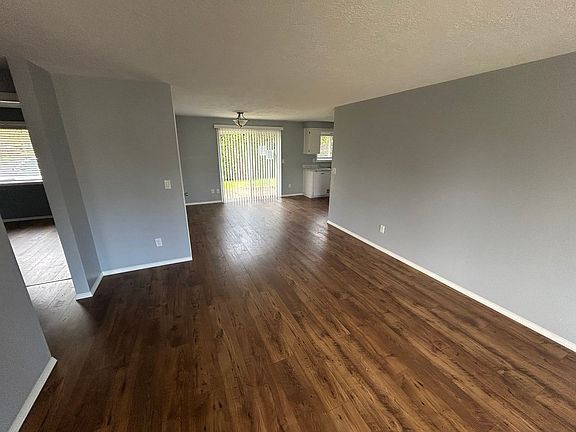 2nd image of 1530 SW Hilary St #1530