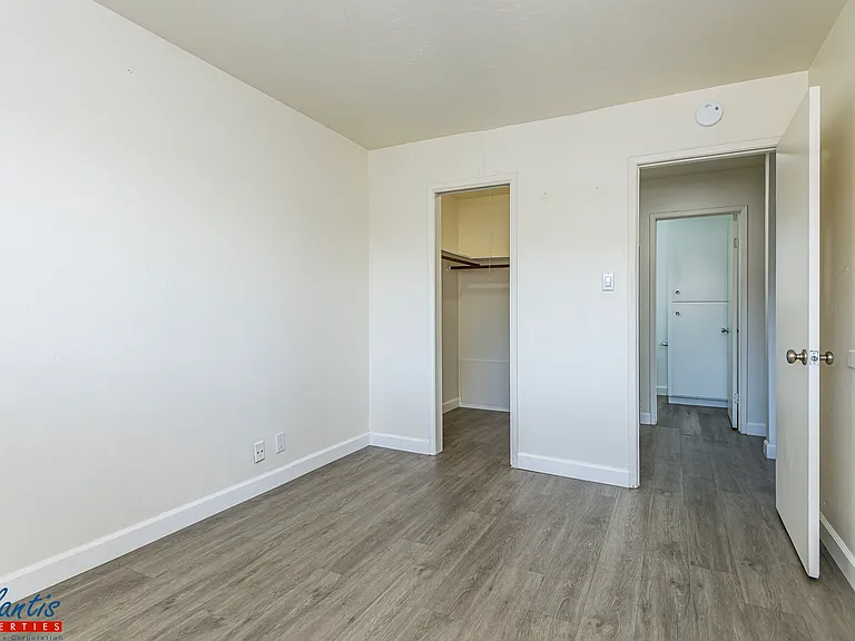 451 S Main St #10 — Photo 5