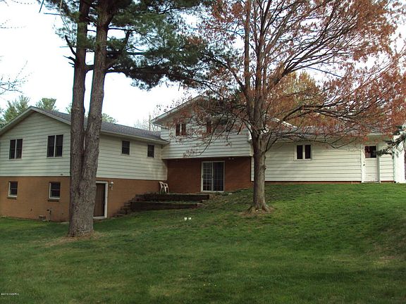 2nd image of 1520 Lamphere St