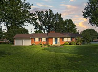 1518 Cedar Dr, Sedalia, MO 65301