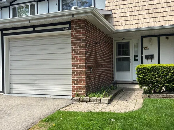 54 Nicklaus Dr, Hamilton, ON L8K 6H3
