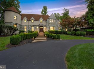 9 Sleepy Hollow Ln, Newtown Square, PA 19073