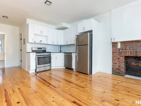 43 Franklin St Fl 2, Brooklyn, NY 11222