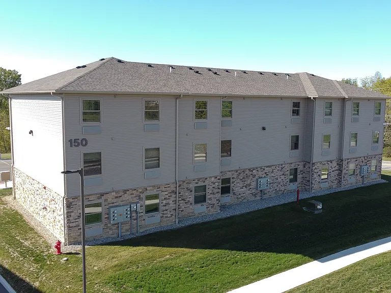 Crossroads Place Apartments — Photo 67