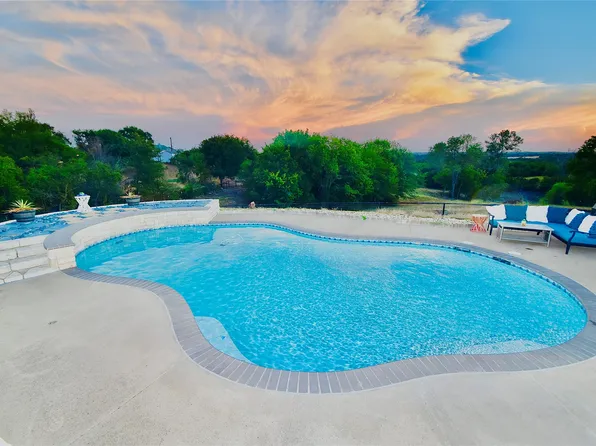 201 Kevin Dr, Hudson Oaks, TX 76087