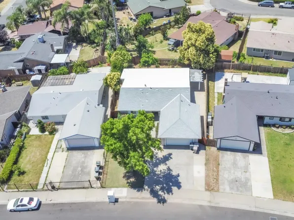 7988 Valley Green Dr, Sacramento, CA 95823